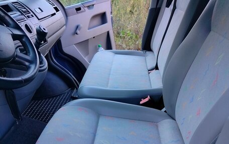 Volkswagen Transporter T5 рестайлинг, 2008 год, 1 650 000 рублей, 10 фотография