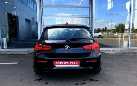 BMW 1 серия, 2017 год, 1 400 000 рублей, 4 фотография