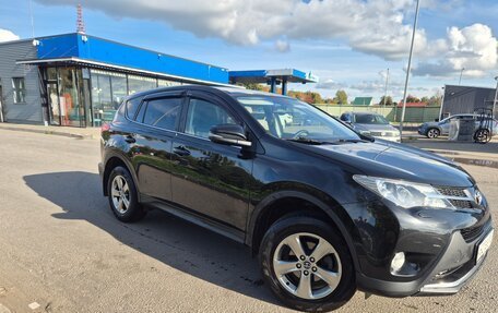 Toyota RAV4, 2015 год, 1 800 000 рублей, 2 фотография