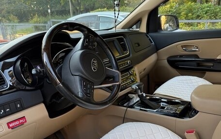 KIA Carnival III, 2020 год, 3 300 000 рублей, 3 фотография