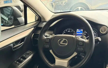 Lexus NX I, 2021 год, 2 500 000 рублей, 6 фотография