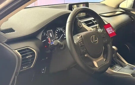 Lexus NX I, 2021 год, 2 500 000 рублей, 7 фотография