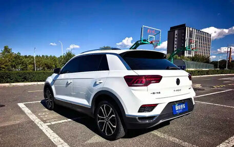Volkswagen T-Roc I, 2023 год, 1 242 000 рублей, 4 фотография
