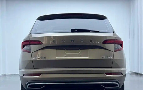 Skoda Karoq I, 2022 год, 1 950 000 рублей, 4 фотография