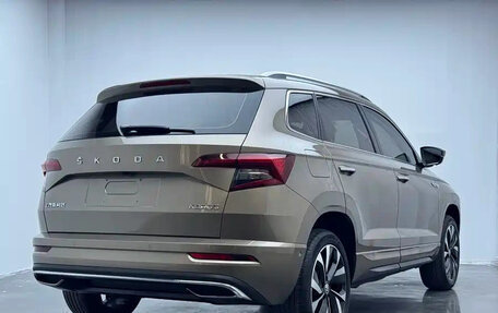 Skoda Karoq I, 2022 год, 1 950 000 рублей, 6 фотография