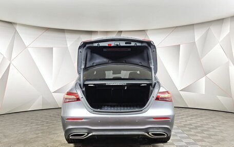 Mercedes-Benz E-Класс, 2021 год, 4 350 000 рублей, 12 фотография