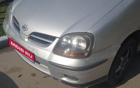 Nissan Tino, 2001 год, 140 000 рублей, 9 фотография
