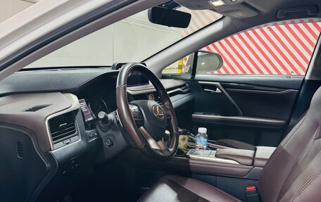 Lexus RX IV рестайлинг, 2019 год, 5 100 000 рублей, 8 фотография