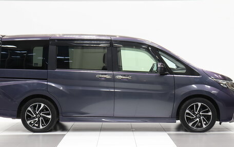 Honda Stepwgn IV, 2017 год, 1 772 000 рублей, 5 фотография