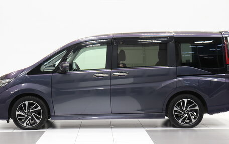 Honda Stepwgn IV, 2017 год, 1 772 000 рублей, 4 фотография