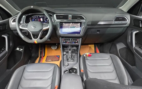 Volkswagen Tiguan II, 2022 год, 4 660 000 рублей, 7 фотография