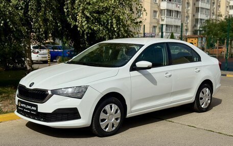 Skoda Rapid II, 2021 год, 990 000 рублей, 2 фотография