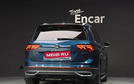 Volkswagen Tiguan II, 2022 год, 4 660 000 рублей, 4 фотография