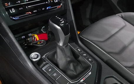 Volkswagen Tiguan II, 2022 год, 4 660 000 рублей, 9 фотография