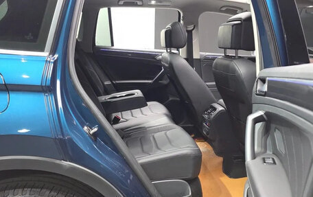 Volkswagen Tiguan II, 2022 год, 4 660 000 рублей, 12 фотография