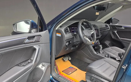 Volkswagen Tiguan II, 2022 год, 4 660 000 рублей, 10 фотография