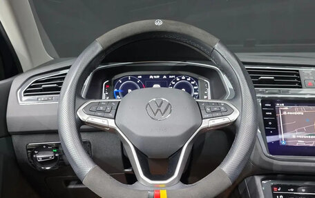 Volkswagen Tiguan II, 2022 год, 4 660 000 рублей, 14 фотография
