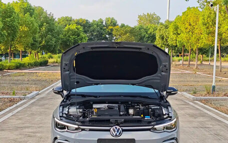 Volkswagen Golf VIII, 2023 год, 1 975 275 рублей, 17 фотография
