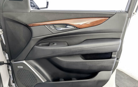 Cadillac Escalade IV, 2016 год, 3 900 000 рублей, 26 фотография