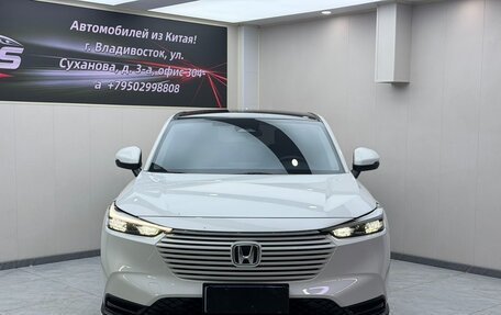 Honda Vezel, 2023 год, 1 830 000 рублей, 2 фотография