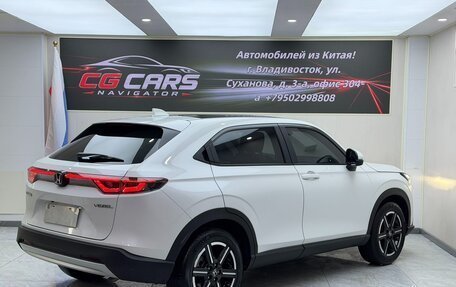Honda Vezel, 2023 год, 1 830 000 рублей, 4 фотография