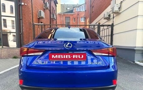 Lexus IS III, 2018 год, 3 950 000 рублей, 3 фотография
