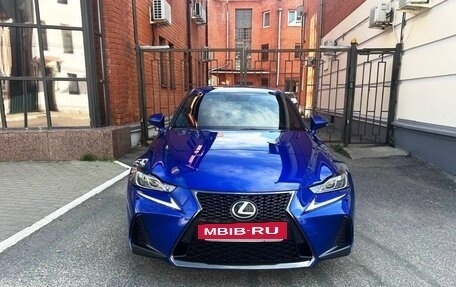 Lexus IS III, 2018 год, 3 950 000 рублей, 10 фотография