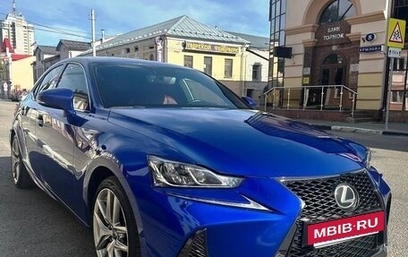 Lexus IS III, 2018 год, 3 950 000 рублей, 18 фотография