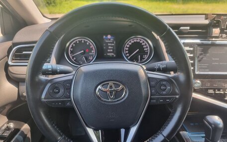 Toyota Camry, 2019 год, 2 500 000 рублей, 17 фотография