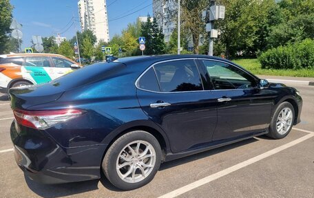 Toyota Camry, 2019 год, 2 500 000 рублей, 10 фотография