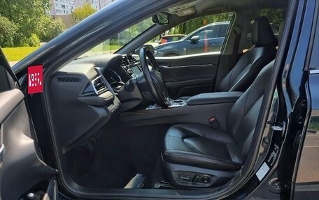 Toyota Camry, 2019 год, 2 500 000 рублей, 18 фотография