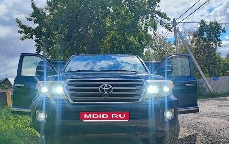 Toyota Land Cruiser 200, 2012 год, 3 950 000 рублей, 9 фотография