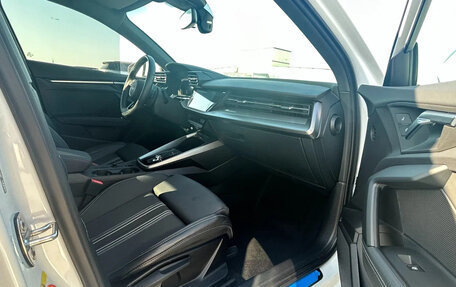 Audi A3, 2023 год, 2 200 000 рублей, 13 фотография