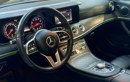 Mercedes-Benz E-Класс, 2019 год, 4 100 000 рублей, 8 фотография