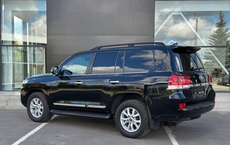 Toyota Land Cruiser 200, 2016 год, 5 440 000 рублей, 6 фотография