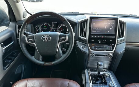 Toyota Land Cruiser 200, 2016 год, 5 440 000 рублей, 12 фотография