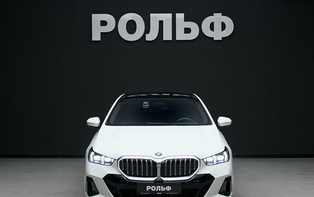 BMW 5 серия, 2025 год, 8 600 000 рублей, 11 фотография