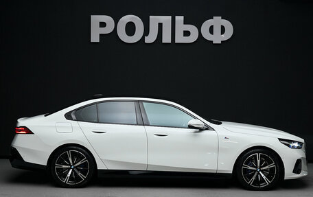 BMW 5 серия, 2025 год, 8 600 000 рублей, 13 фотография
