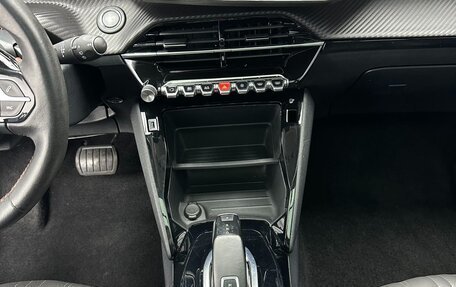 Peugeot 2008 II, 2023 год, 1 390 000 рублей, 11 фотография
