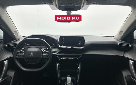 Peugeot 2008 II, 2023 год, 1 390 000 рублей, 7 фотография