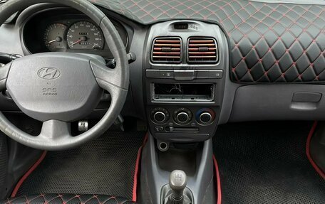 Hyundai Accent II, 2005 год, 310 000 рублей, 3 фотография