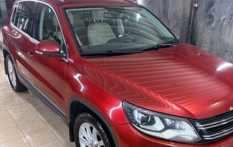 Volkswagen Tiguan I, 2011 год, 1 100 000 рублей, 1 фотография