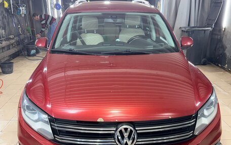 Volkswagen Tiguan I, 2011 год, 1 100 000 рублей, 2 фотография