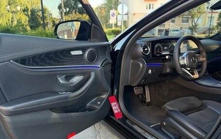 Mercedes-Benz E-Класс, 2019 год, 3 450 000 рублей, 10 фотография
