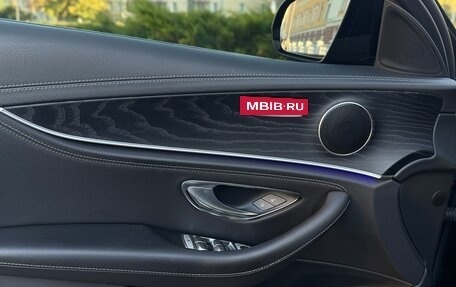 Mercedes-Benz E-Класс, 2019 год, 3 450 000 рублей, 11 фотография