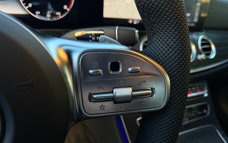 Mercedes-Benz E-Класс, 2019 год, 3 450 000 рублей, 23 фотография