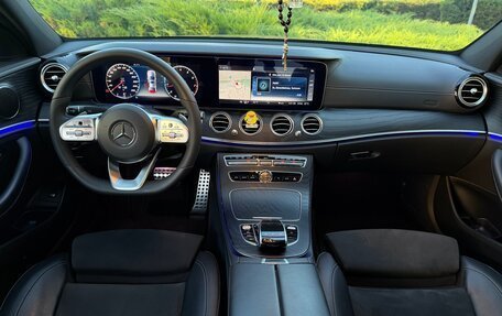 Mercedes-Benz E-Класс, 2019 год, 3 450 000 рублей, 35 фотография