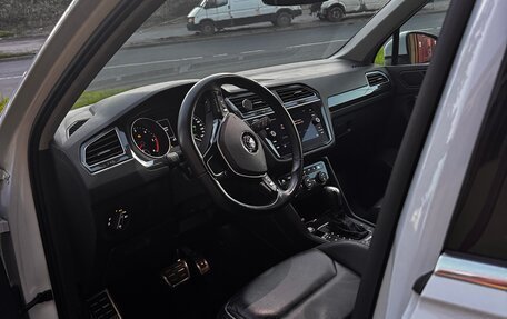 Volkswagen Tiguan II, 2020 год, 3 699 000 рублей, 10 фотография