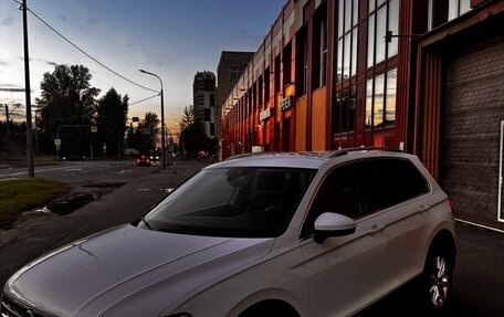 Volkswagen Tiguan II, 2020 год, 3 699 000 рублей, 6 фотография