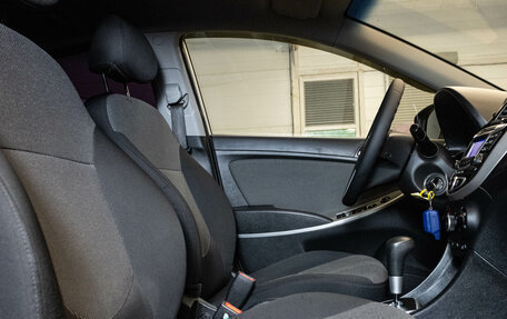 Hyundai Solaris II рестайлинг, 2013 год, 825 000 рублей, 12 фотография
